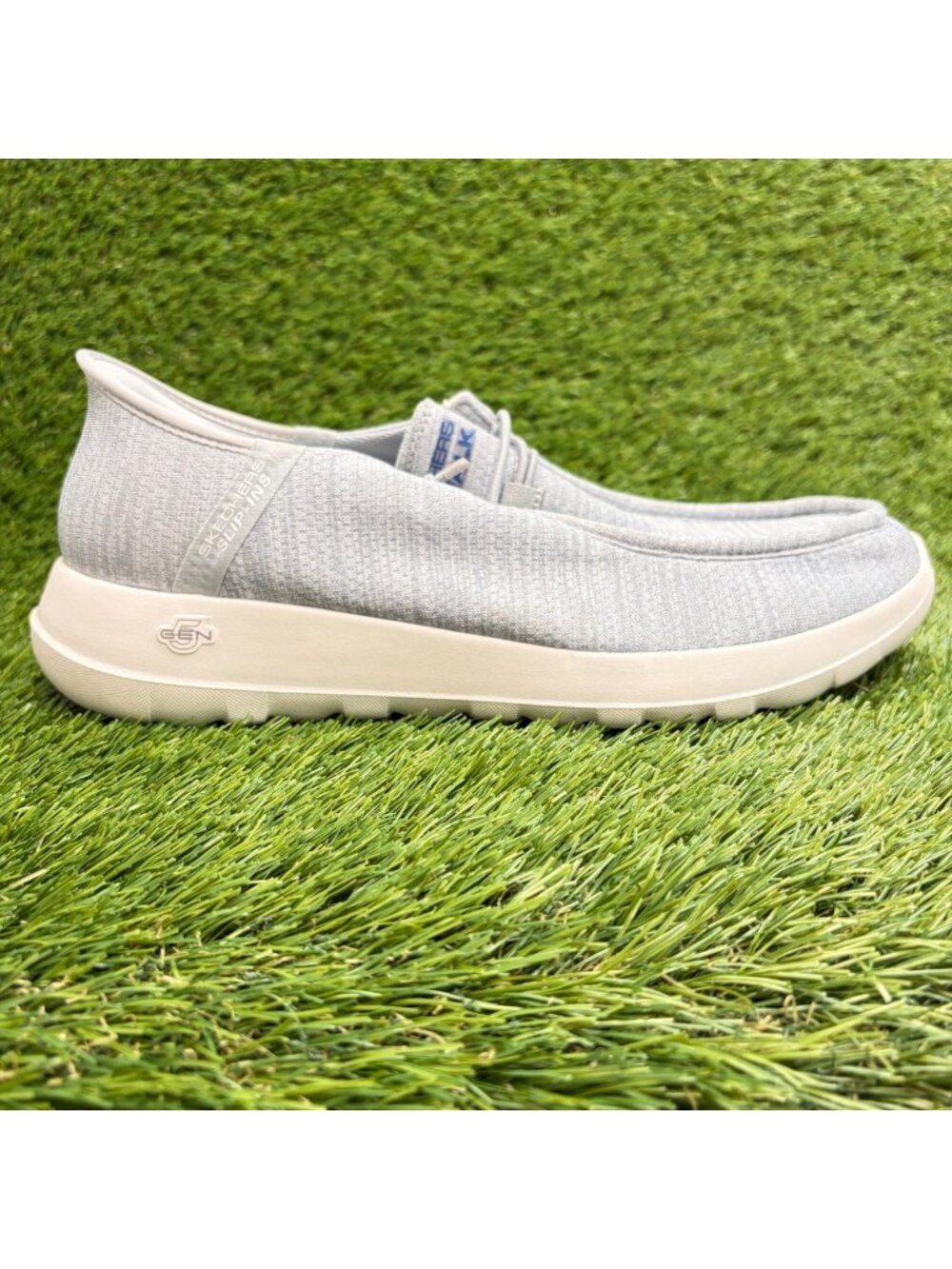 Skechers Go Walk Max Free Hands Men Size 8.5 Gray Walking Slip-On Shoes Sneakers
